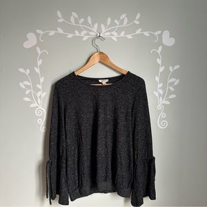 Style & Co. Women's Bell Sleeve Blouse Top Size M Grey Black Scoop neck